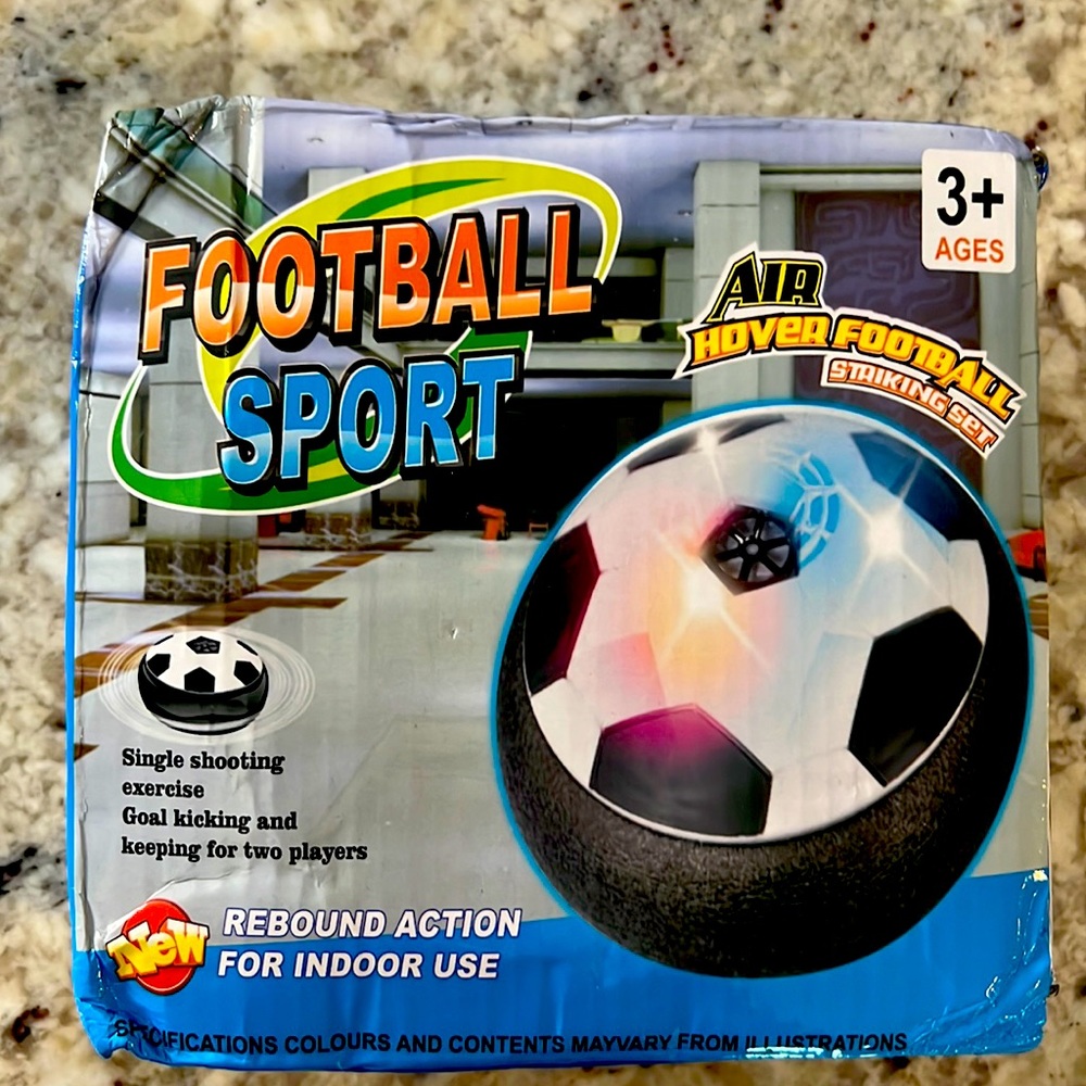 Hover Soccer Ball Boy Toys, Indoor Floating Rechargeable Soccer with Colorful LE